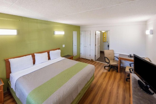 Motel 6-Knoxville, TN image 10