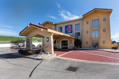 Motel 6-Knoxville, TN image 32