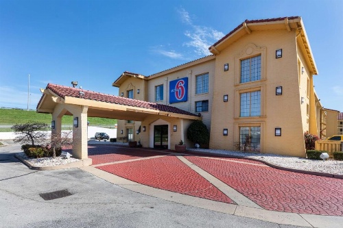 Motel 6-Knoxville, TN image 33