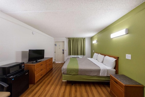 Motel 6-Knoxville, TN image 8